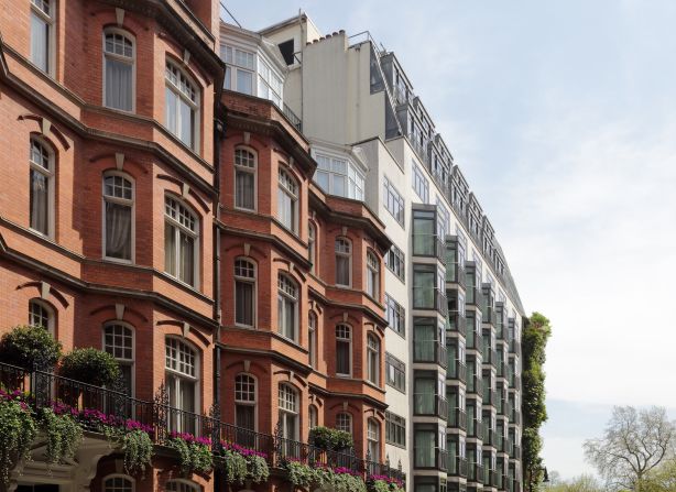 <strong>Athenaeum Hotel & Residences, London: </strong>The Athenaeum is a five-star hotel offering a range of rooms, suites and luxury serviced apartments.