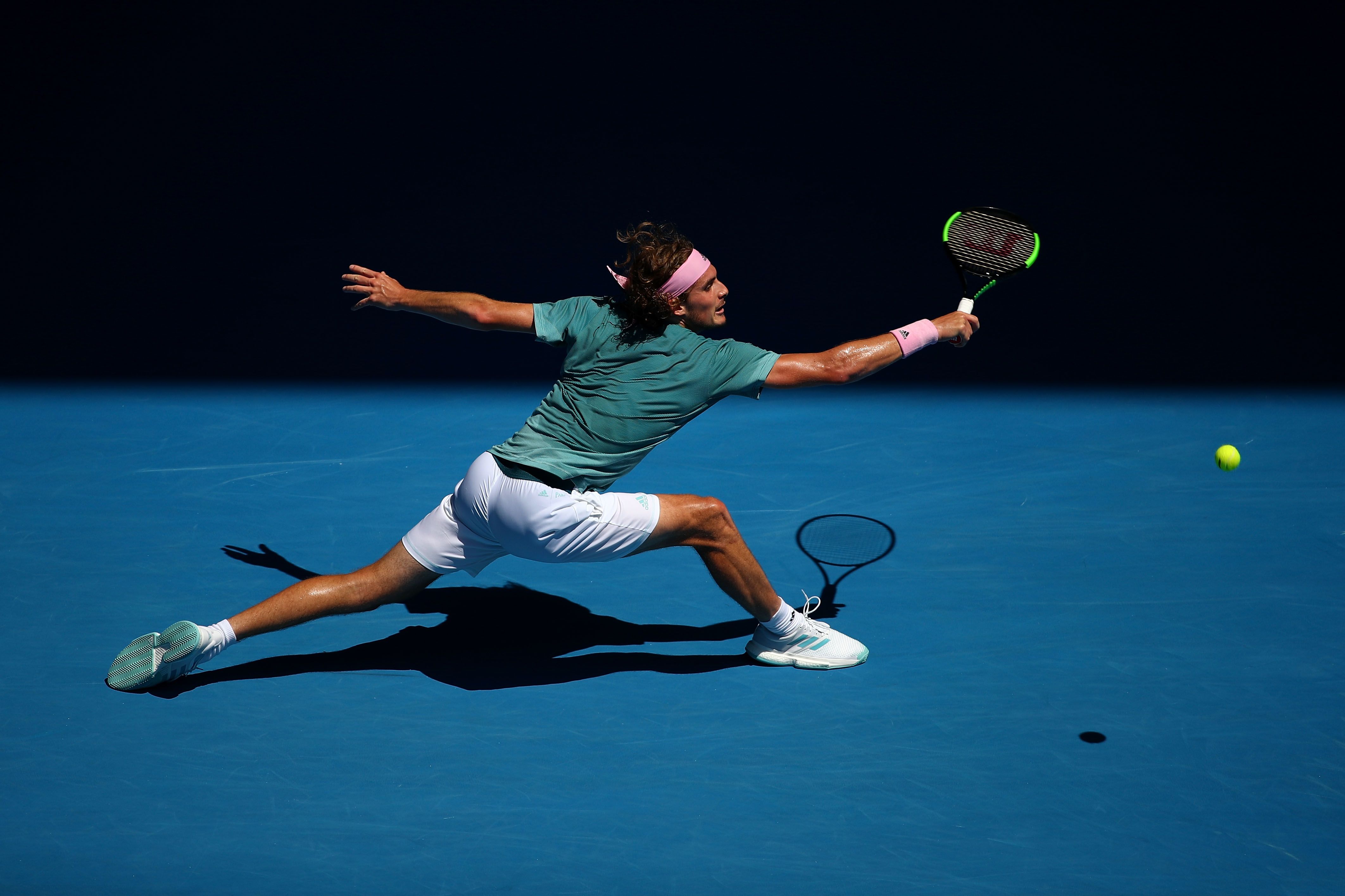 Tsitsipas blasts through to Italian Open quarter-final - Neos Kosmos