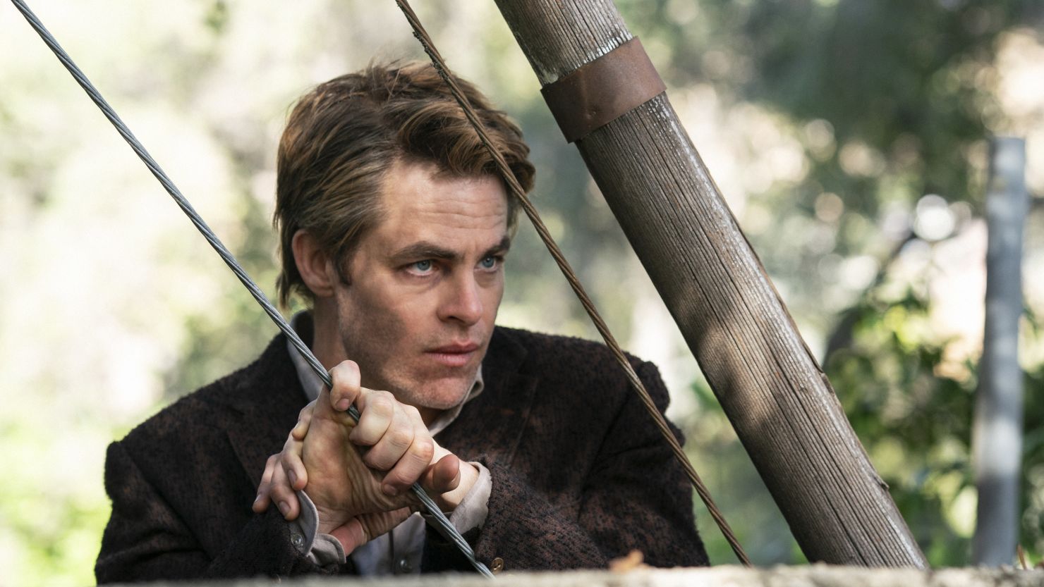 Chris Pine in 'I Am the Night'