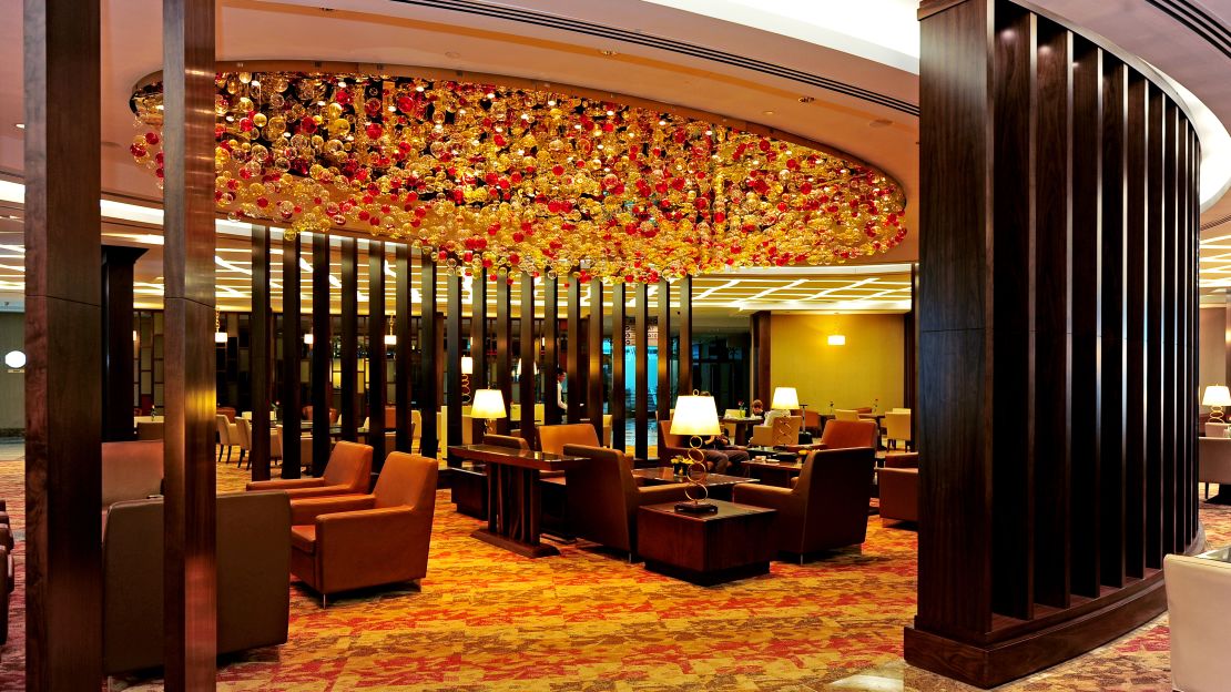 The lounge's design is opulent, the calm yet rich tone set in gold and red hues. A dedicated Moet & Chandon Champagne lounge will please wine snobs.