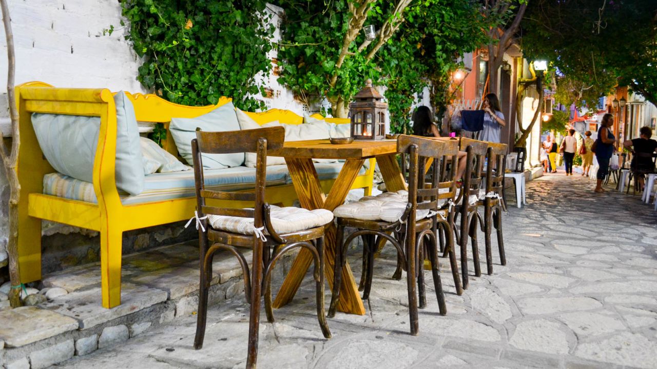 Preveza town offers a wealth of atmospheric dining options.