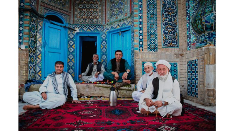 <strong>Tea drinking</strong>: The photographer took this image of men drinking tea at the Blue mosque in Mazar i Sharif, Afghanistan.