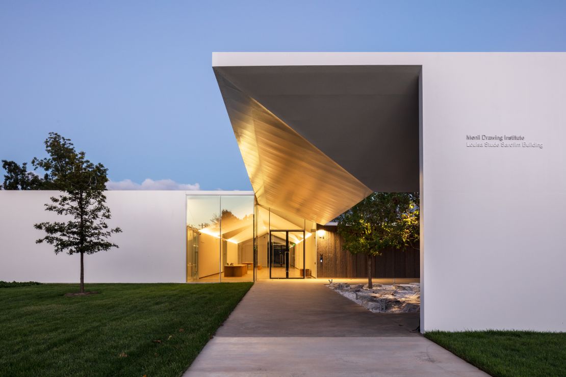 The recently opened Menil Drawing Insitute claims to be the world's first freestanding building dedicated to modern and contemporary drawings. 