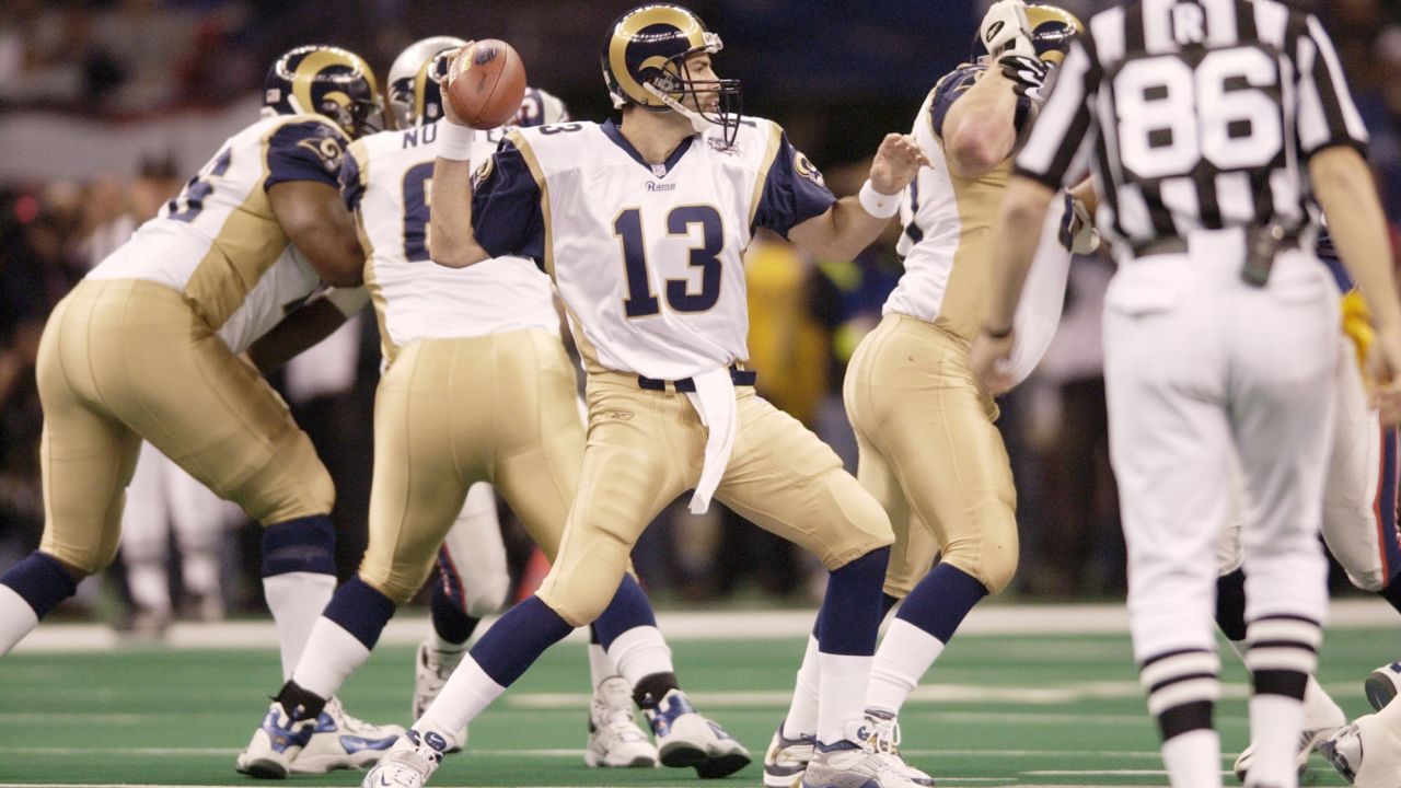 Rams quarterback Kurt Warner, who won Super Bowl XXXIV in 2000 against the Titans, was back in his second championship game.