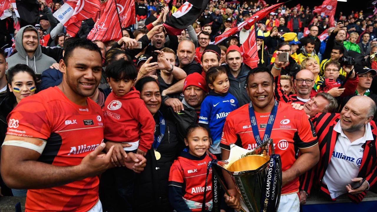 Billy and Mako celebrate with their family after winning the European Champions Cup in 2017.