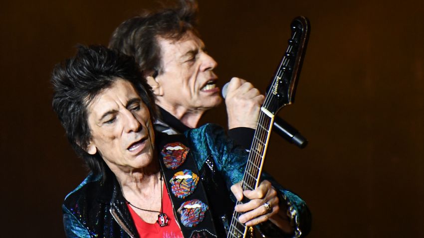 (L/R): British musicians Ronnie Wood and Mick Jagger of The Rolling Stones perform a concert at The Velodrome Stadium in Marseille on June 26, 2018, as part of their 'No Filter' tour (Photo by Boris HORVAT / AFP)        (Photo credit should read BORIS HORVAT/AFP/Getty Images)