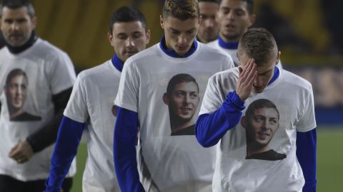Nantes' first team wear t-shirts picturing Sala as they warm up for a match.
