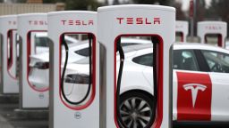 PETALUMA, CALIFORNIA - JANUARY 30: Tesla cars recharge at a Tesla Supercharger facility on January 30, 2019 in Petaluma, California. Tesla reported fourth quarter earnings of $1.93 per share that fell short of analyst expectations of $2.14 per share.  (Photo by Justin Sullivan/Getty Images)