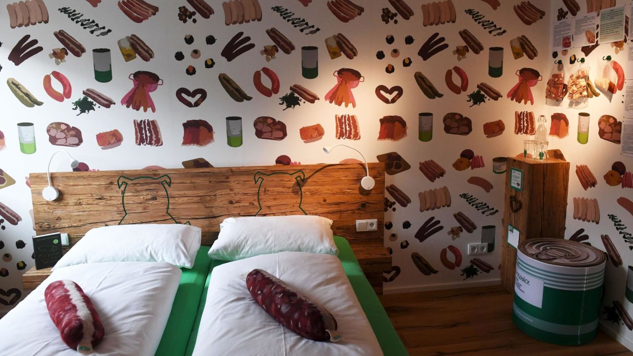 There are seven rooms in the hotel.