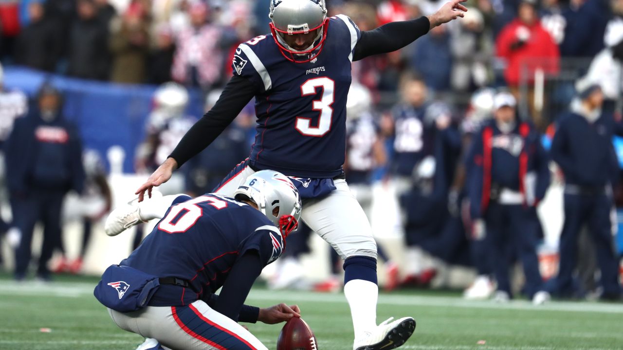FOXBOROUGH, MASSACHUSETTS - JANUARY 13: Stephen Gostkowski #3 of the New England Patriots kicks a field goal during the fourth quarter in the AFC Divisional Playoff Game against the Los Angeles Chargers at Gillette Stadium on January 13, 2019 in Foxborough, Massachusetts. (Photo by Al Bello/Getty Images)