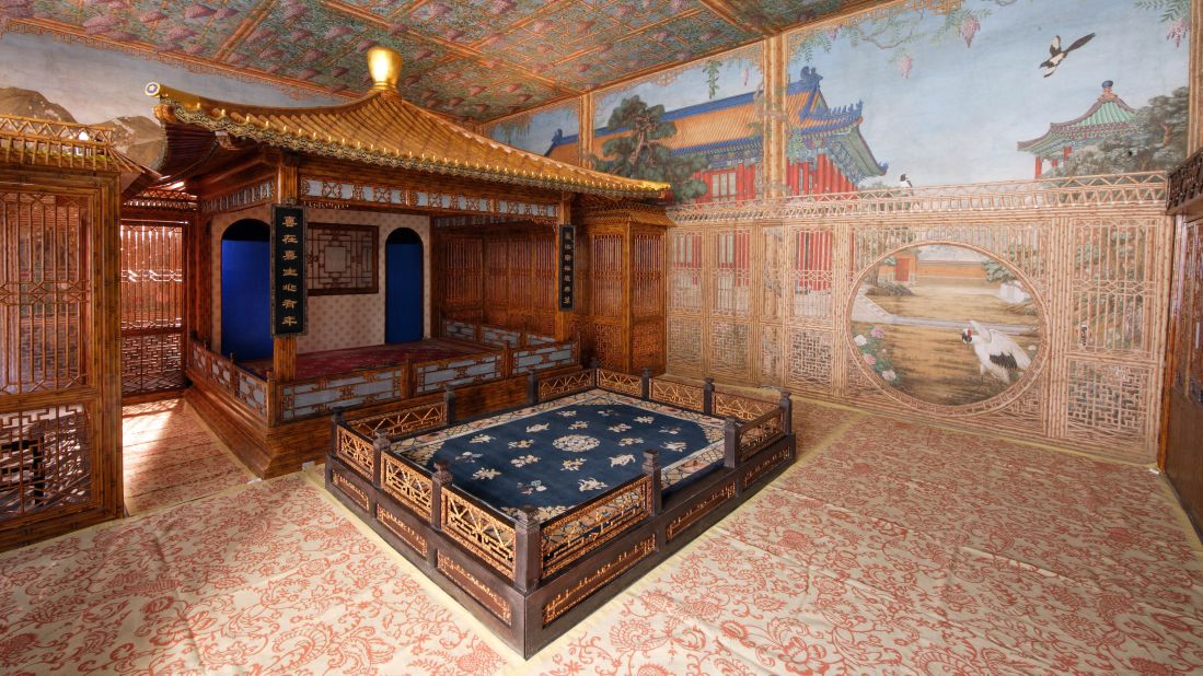 <strong>Return to glory:</strong> Post-conservation, Juanqinzhai's theater room's striking interiors have been spectacularly brought back to life. 