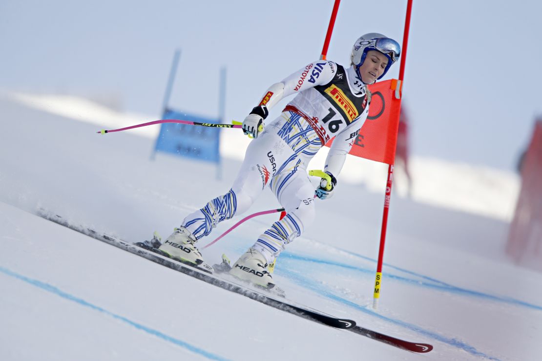 Vonn eventually picked herself up and skied slowly to the bottom of the course in Are, Sweden.