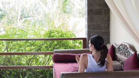 A silent retreat at The Den Meditation leaves guests with lots of time to increase their mindfulness.