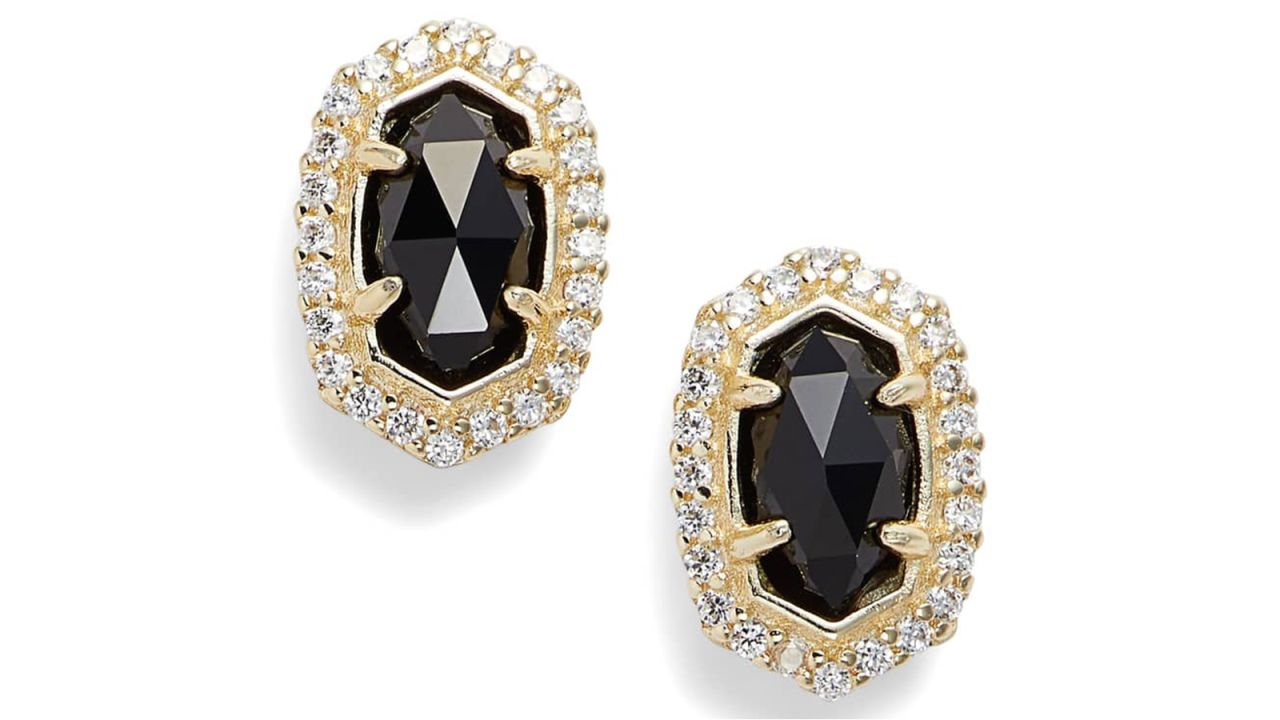 <strong>Kendra Scott Cade Stud Earrings ($43.55; </strong><a href="https://click.linksynergy.com/deeplink?id=Fr/49/7rhGg&mid=1237&u1=0219vdaygiftguide&murl=https%3A%2F%2Fshop.nordstrom.com%2Fs%2Fkendra-scott-cade-drusy-stud-earrings%2F5237328%3Forigin%3Dcategory-personalizedsort%26breadcrumb%3DHome%252FWomen%252FAccessories%252FJewelry%26color%3Drose%252F%2520gold" target="_blank" target="_blank"><strong>nordstrom.com</strong></a><strong>)</strong>