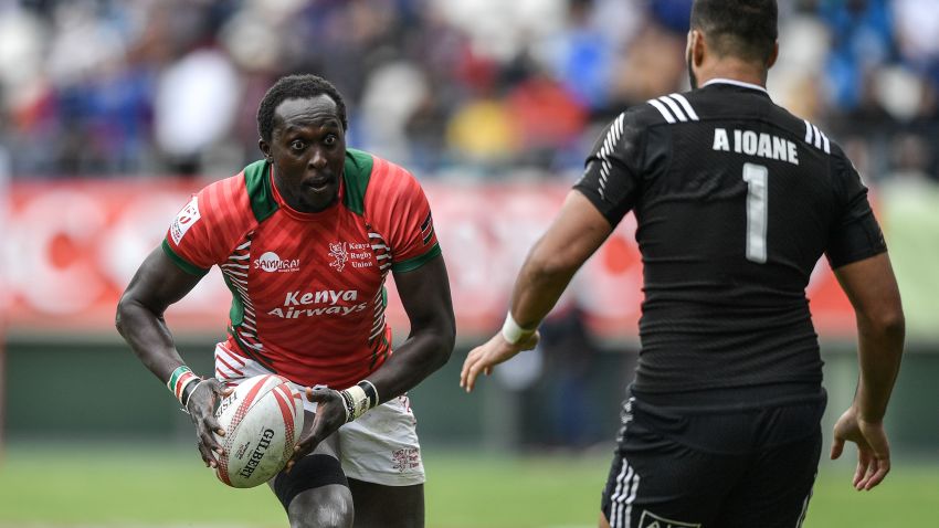 Kenya's Collins Injera (L) vies with New Zealand's Akira Ioane during a HSBC Paris Sevens Series rugby match between Kenya and New Zealand at the Stade Jean Bouin in Paris on May 14, 2016. / AFP / PHILIPPE LOPEZ        (Photo credit should read PHILIPPE LOPEZ/AFP/Getty Images)