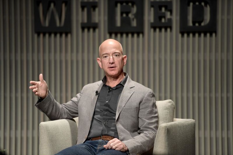 Jeff Bezos To Meet With Federal Prosecutors On Extortion And Hacking ...