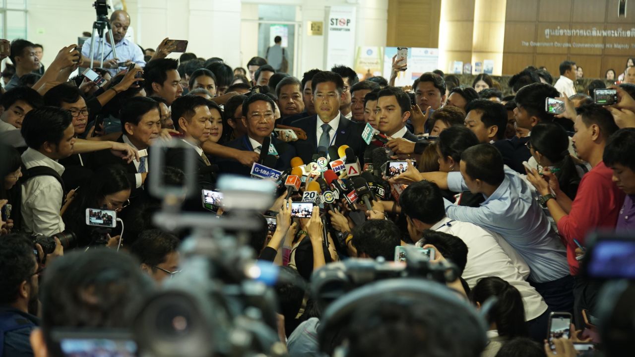 Thai Raksa Chart Party chief Lt. Preechapon Pongpanich confirms Princess Ubolratana will stand in the March elections.