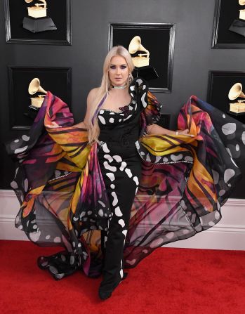 Saint Heart flaunted a floor-length outfit resembling a butterfly's wings.