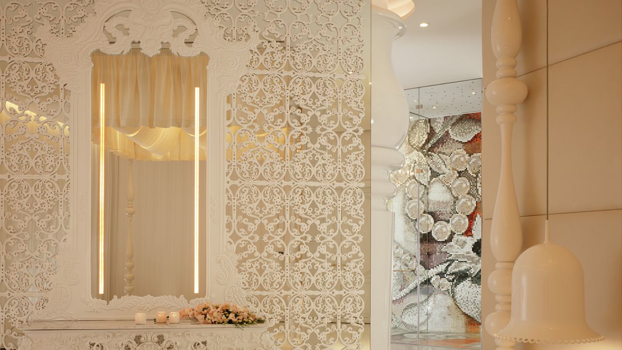 The bridal suite, good enough for Jenny from the Block.