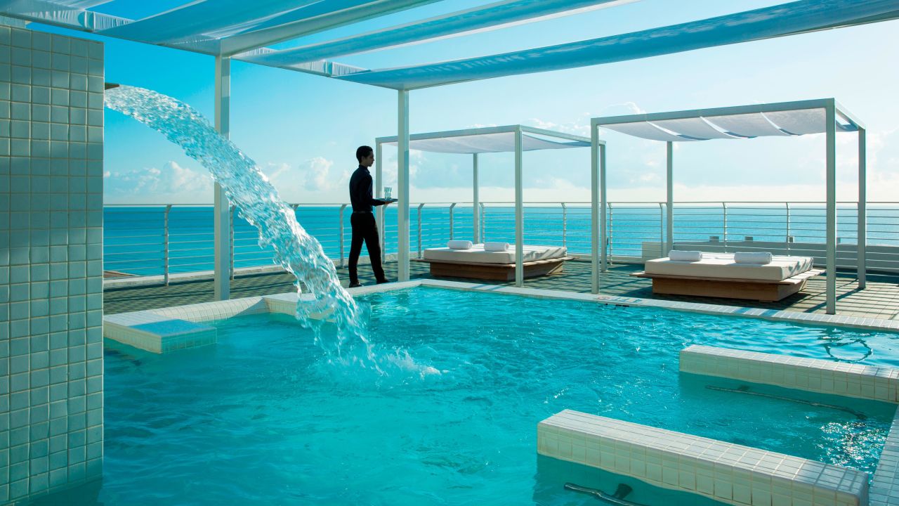 <strong>COMO Metropolitan Miami Beach: </strong>The<strong> </strong>COMO Shambala Urban Escape is a holistic spa and terrace with hydrotherapy pools overlooking the ocean.