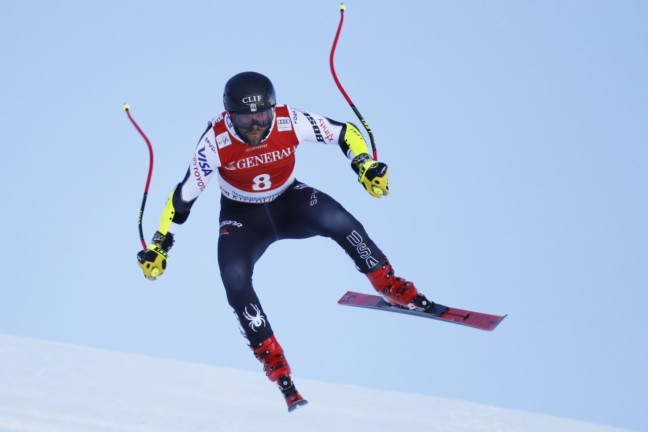 Travis Ganong in super-G action on a hazy day.