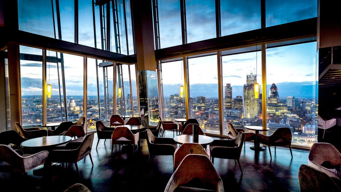 <strong>Aqua Shard, London, UK:</strong> With dazzling and incomparable views of the UK capital, it's easy to see why Aqua Shard is such a popular choice for incurable romantics.