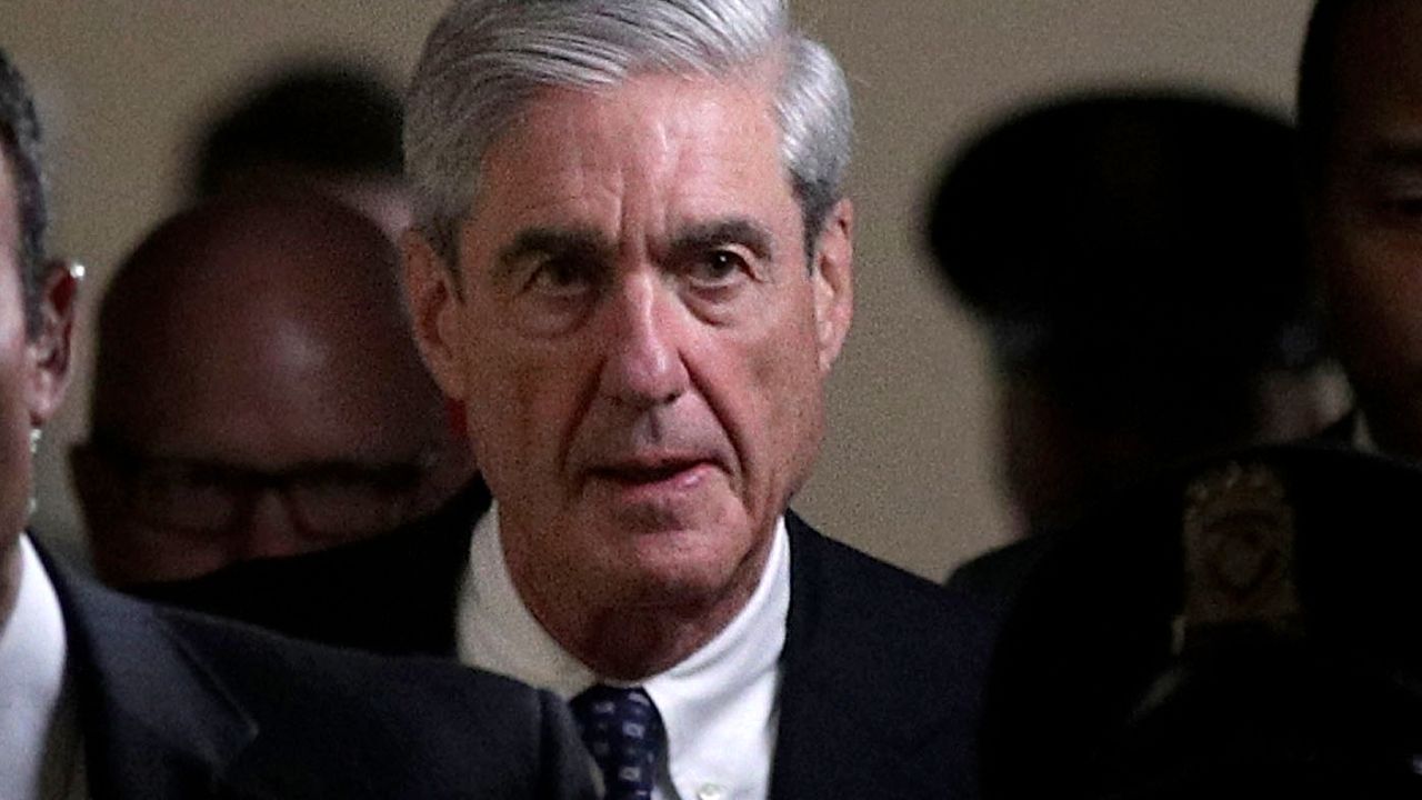 WASHINGTON, DC - JUNE 21:  Special counsel Robert Mueller (2nd L) leaves after a closed meeting with members of the Senate Judiciary Committee June 21, 2017 at the Capitol in Washington, DC. The committee meets with Mueller to discuss the firing of former FBI Director James Comey.  (Photo by Alex Wong/Getty Images)