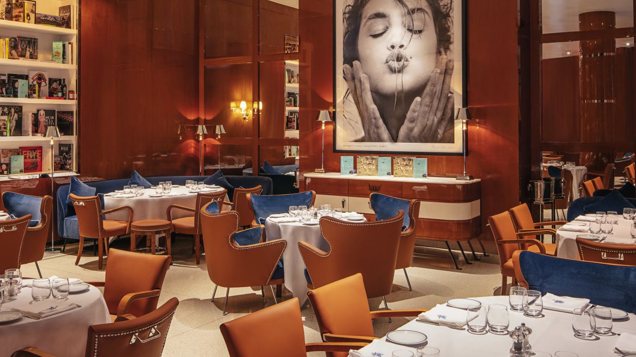 The first Las Vegas outpost of New York-based Cipriani restaurant has been attracting a crowd at the Wynn.