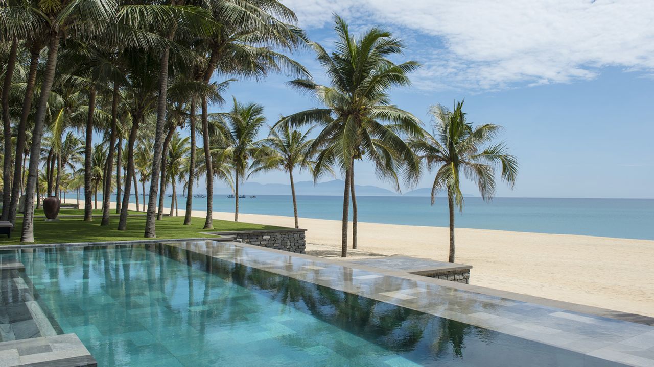 This beautiful Four Seasons property offers access to both stunning beaches and UNESCO sites.