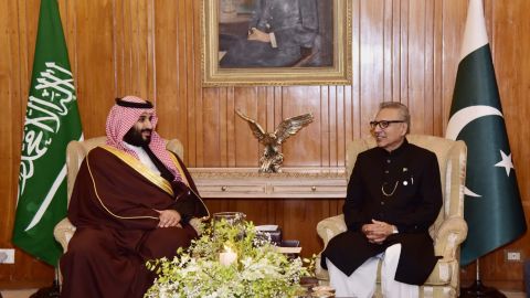 Bin Salman (left) met with Pakistani President Arif Alvi in Islamabad on February 18.