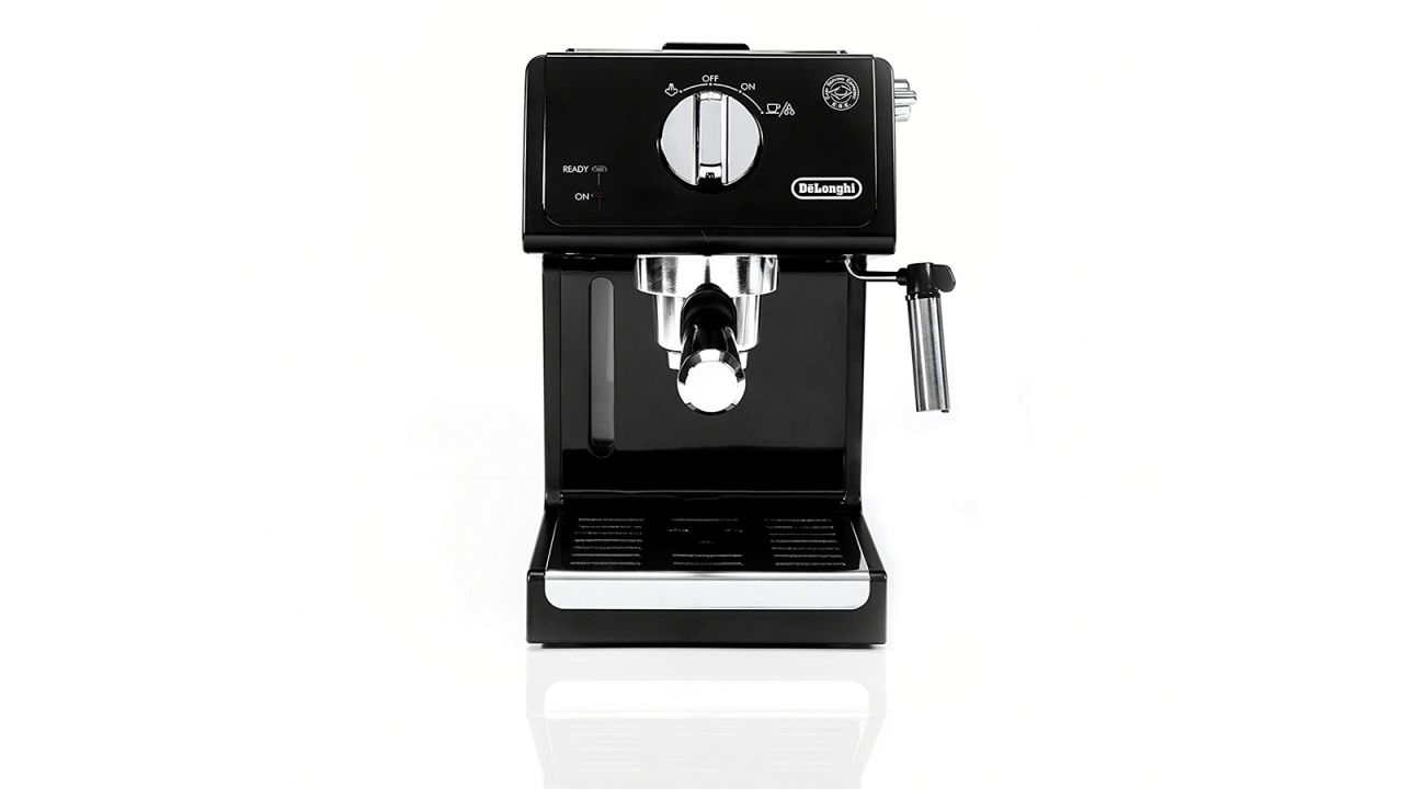 <strong>De'Longhi ECP3120 15 Bar Espresso Machine with Advanced Cappuccino System ($79.99, originally $119.99; </strong><a href="https://amzn.to/2TVXhs4" target="_blank" target="_blank"><strong>amazon.com</strong></a><strong>) </strong>