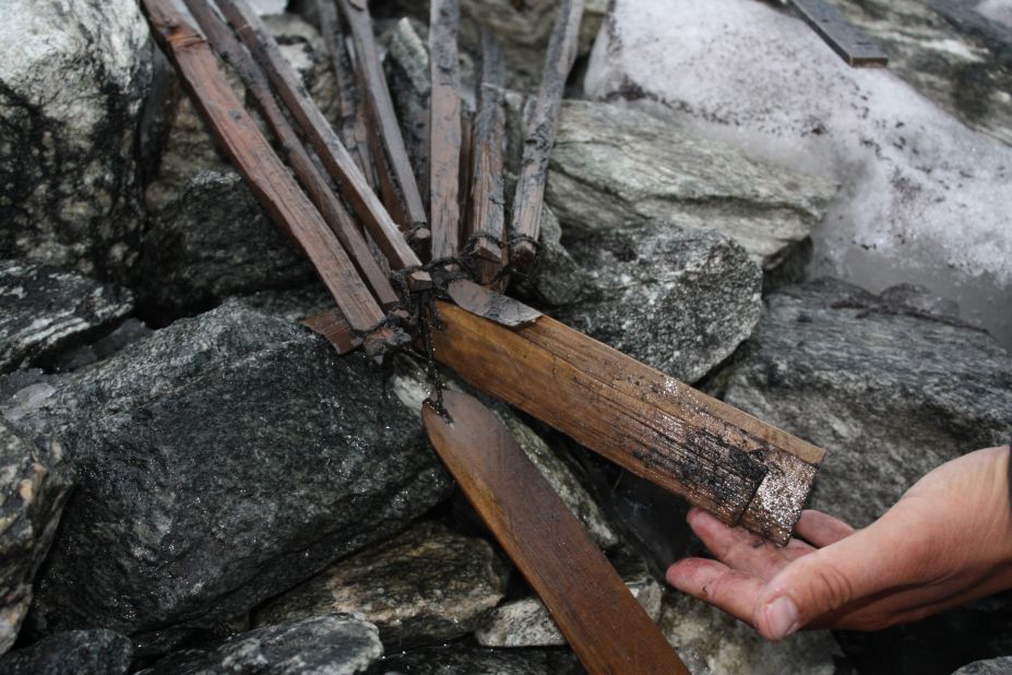 Scaring sticks (1 meter long sticks with a movable object attached to the top) were set up in lines to guide reindeer towards hunters, who were hiding in the terrain. These are dated to around 500 AD. 