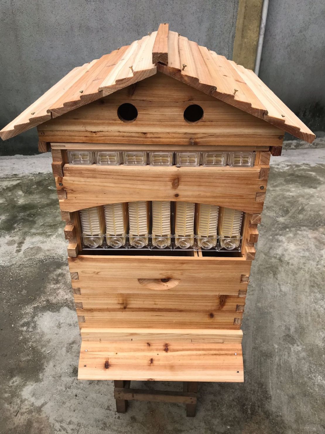 Honeyflow Africa are aiming to introduce their technology to beehives across Nigeria. 