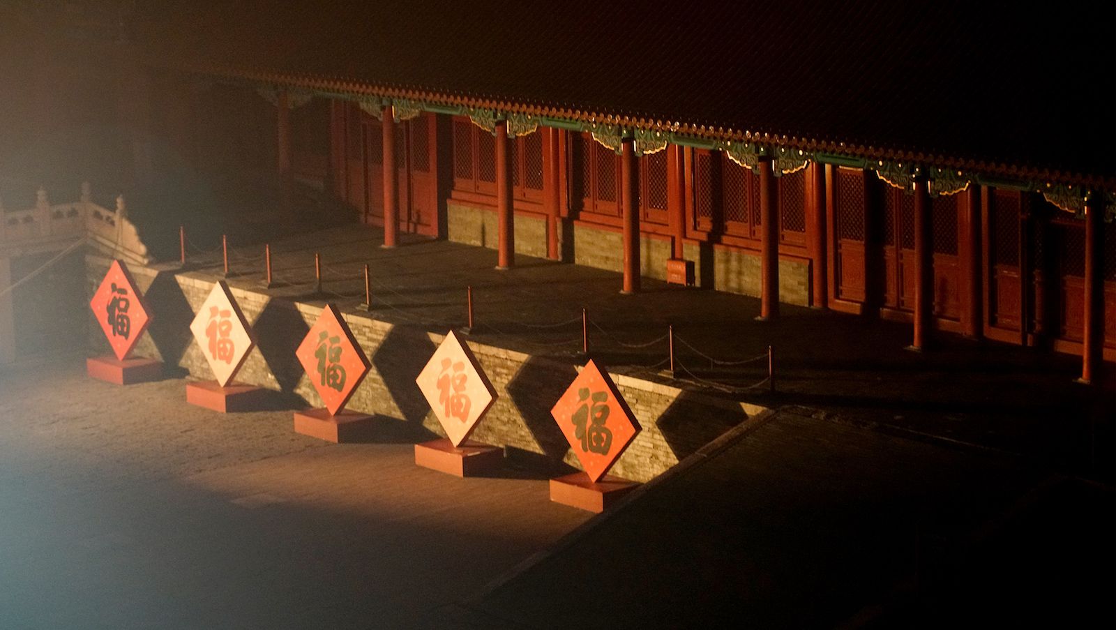 China's Forbidden City opens to the general public at night for the first  time in 94 years - The Washington Post