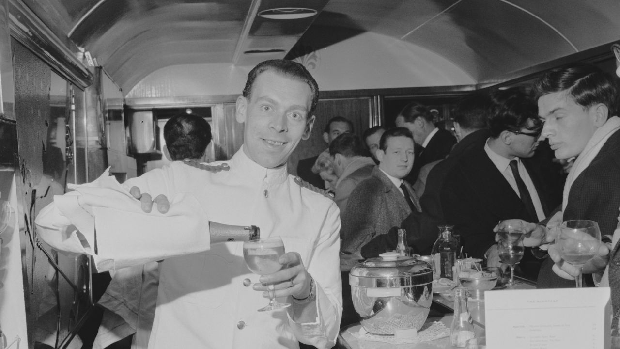 <strong>Luxurious experience: </strong>In the mid-20th century, Scottish sleeper trains were designed to be as luxurious as possible. This image depicts the Nightcap Bar on the London to Glasgow overnight sleeper train in 1964.