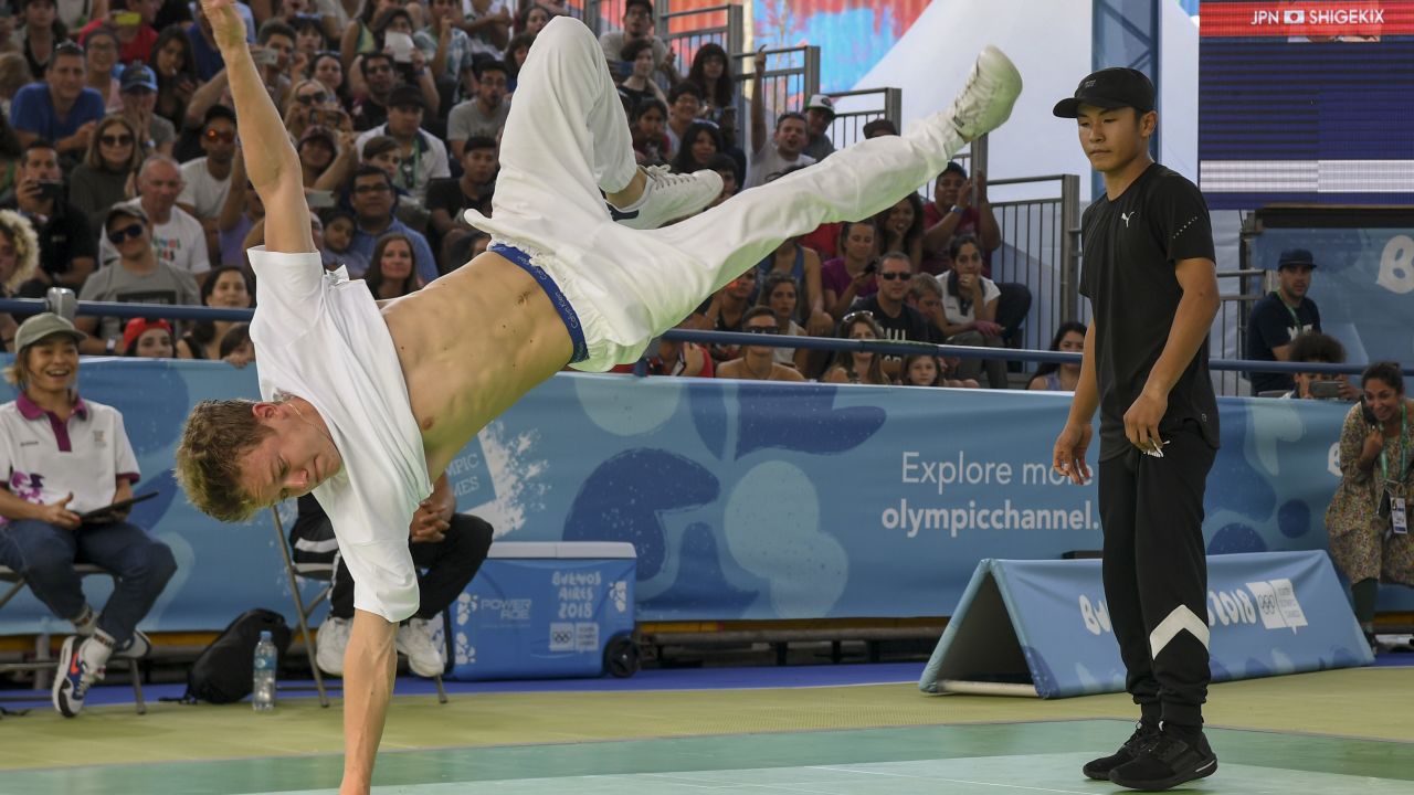 Russia's b-boy Bumblebee (L) won men's gold at the 2018 Youth Olympics.