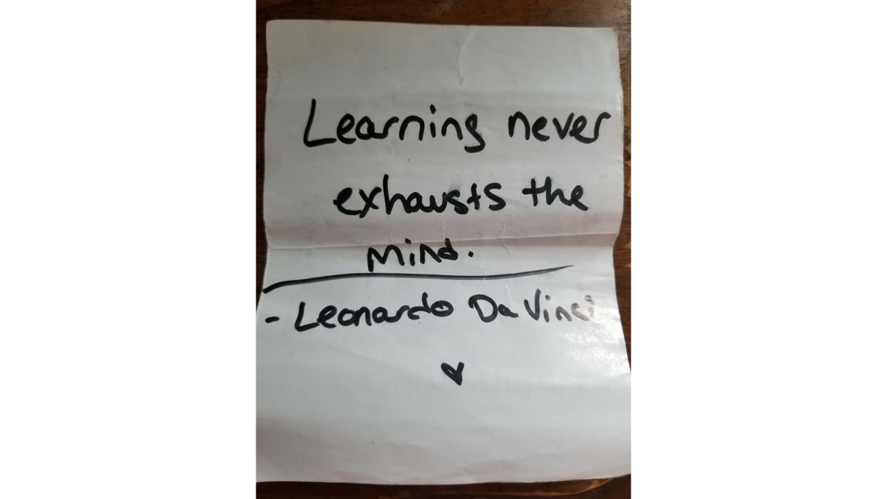 One of more than one hundred notes Taco Bell employee Kelly Stewart has handed to her customers in Syracuse, New York.