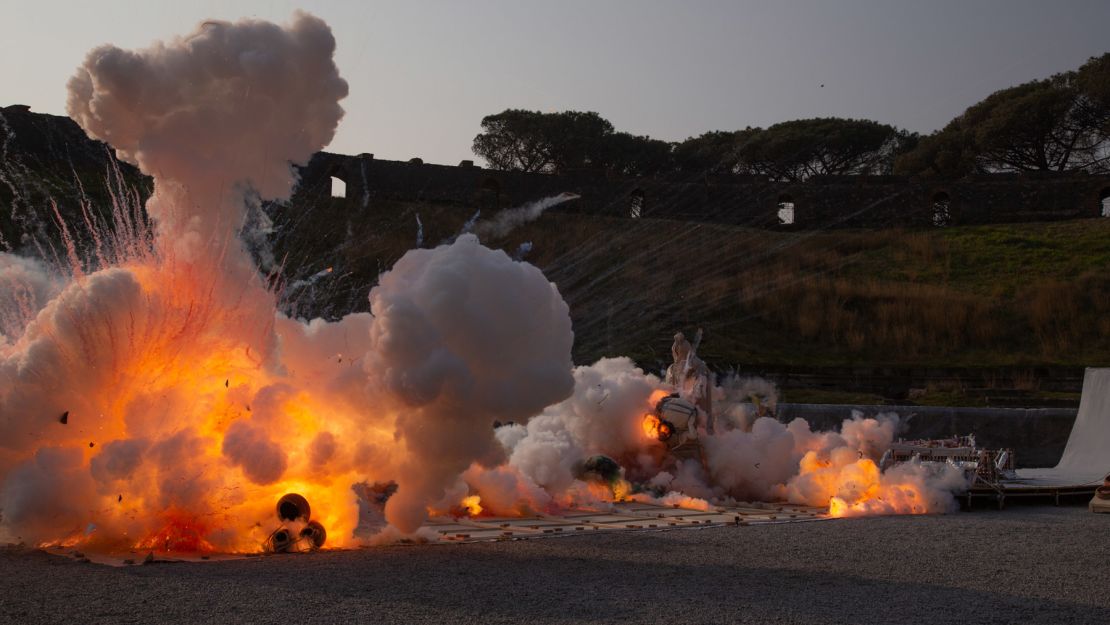 "Explosion Studio" ignites in the Pompeii amphitheater.