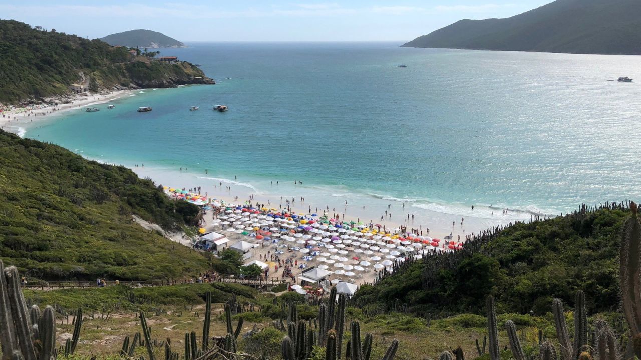 <strong>12. Prainhas do Pontal do Atalaia, Brazil: </strong>Consisting of a single beach separated by rocks, Prainhas do Pontal do Atalaia is among Brazil's highest rated beaches.
