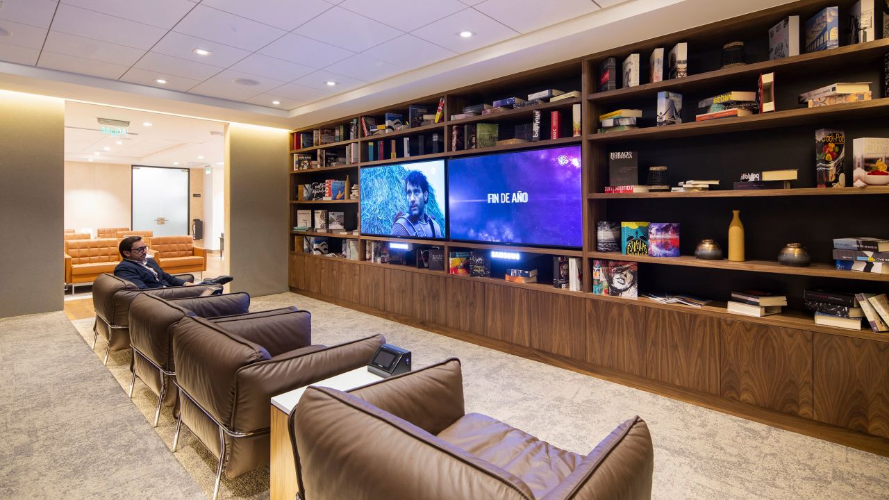 <strong>Media morphing:</strong> Media in lounges is something that's constantly evolving: "You have multiple TVs and you can plug into this TV that you want to listen to," says Loyola. <em>Pictured here: Copa Club Lounge, El Dorado International Airport, Colombia </em>