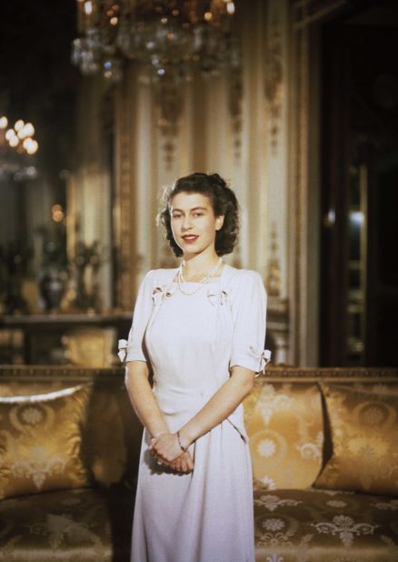 July 1947: Princess Elizabeth, the future Queen Elizabeth II, in the state apartments at Buckingham Palace during her engagement to Prince Philip, Duke of Edinburgh.
