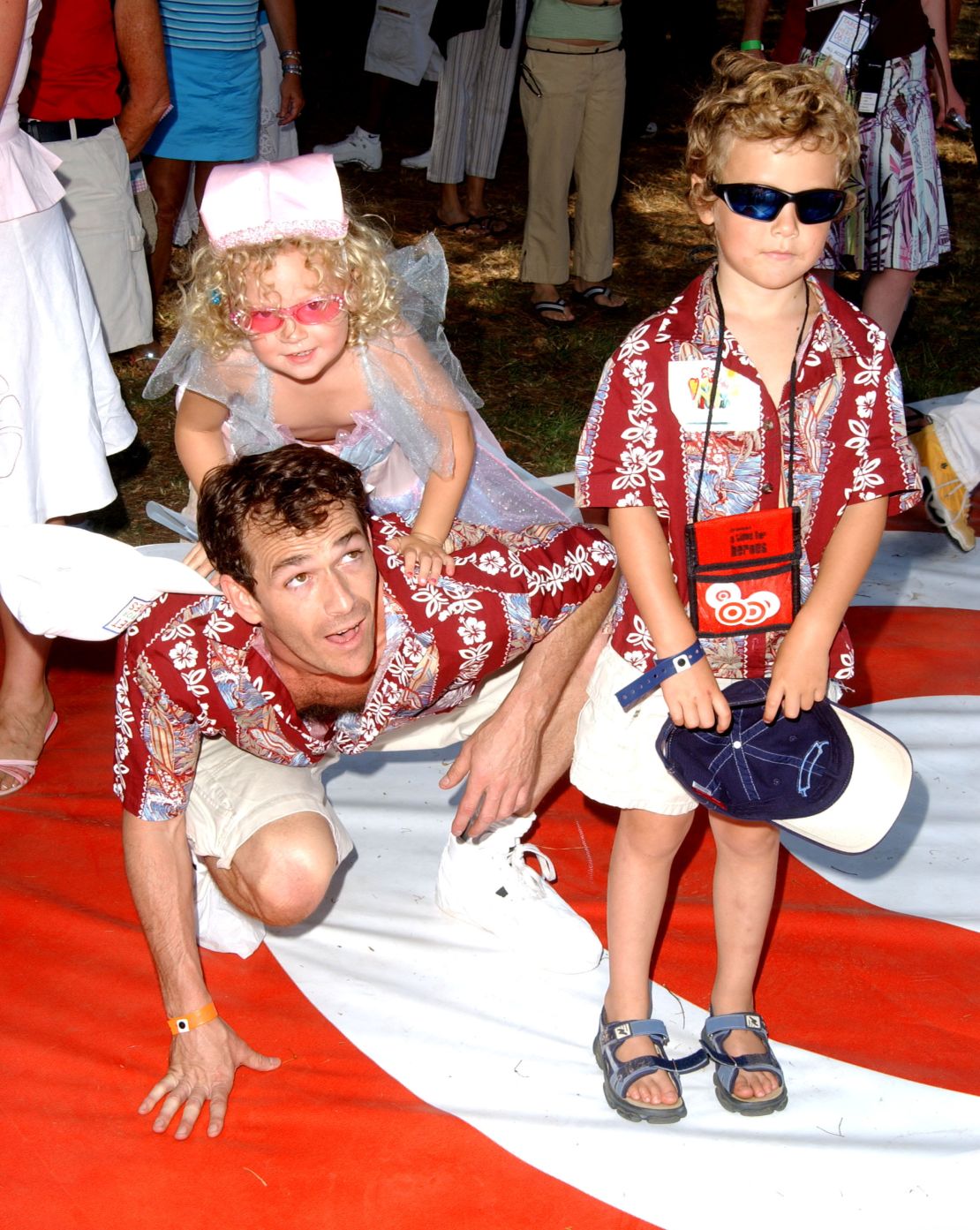 Luke Perry, daughter Sophie and son Jack in 2004.