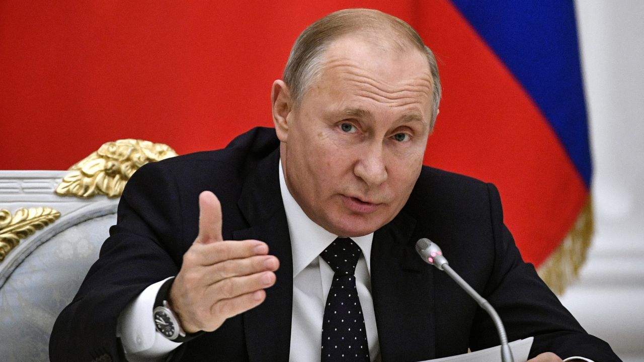Russian President Vladimir Putin has approved the law which will take effect in November, state news agency RIA-Novosti reported.