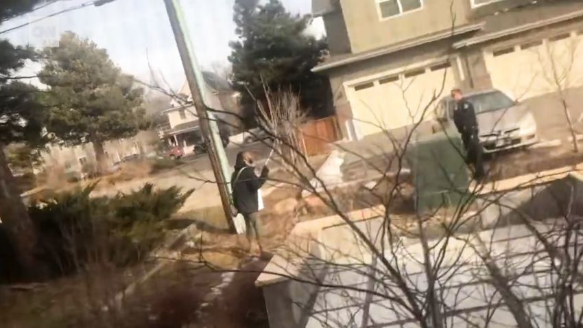 Boulder Police pull gun on man with trash grabber