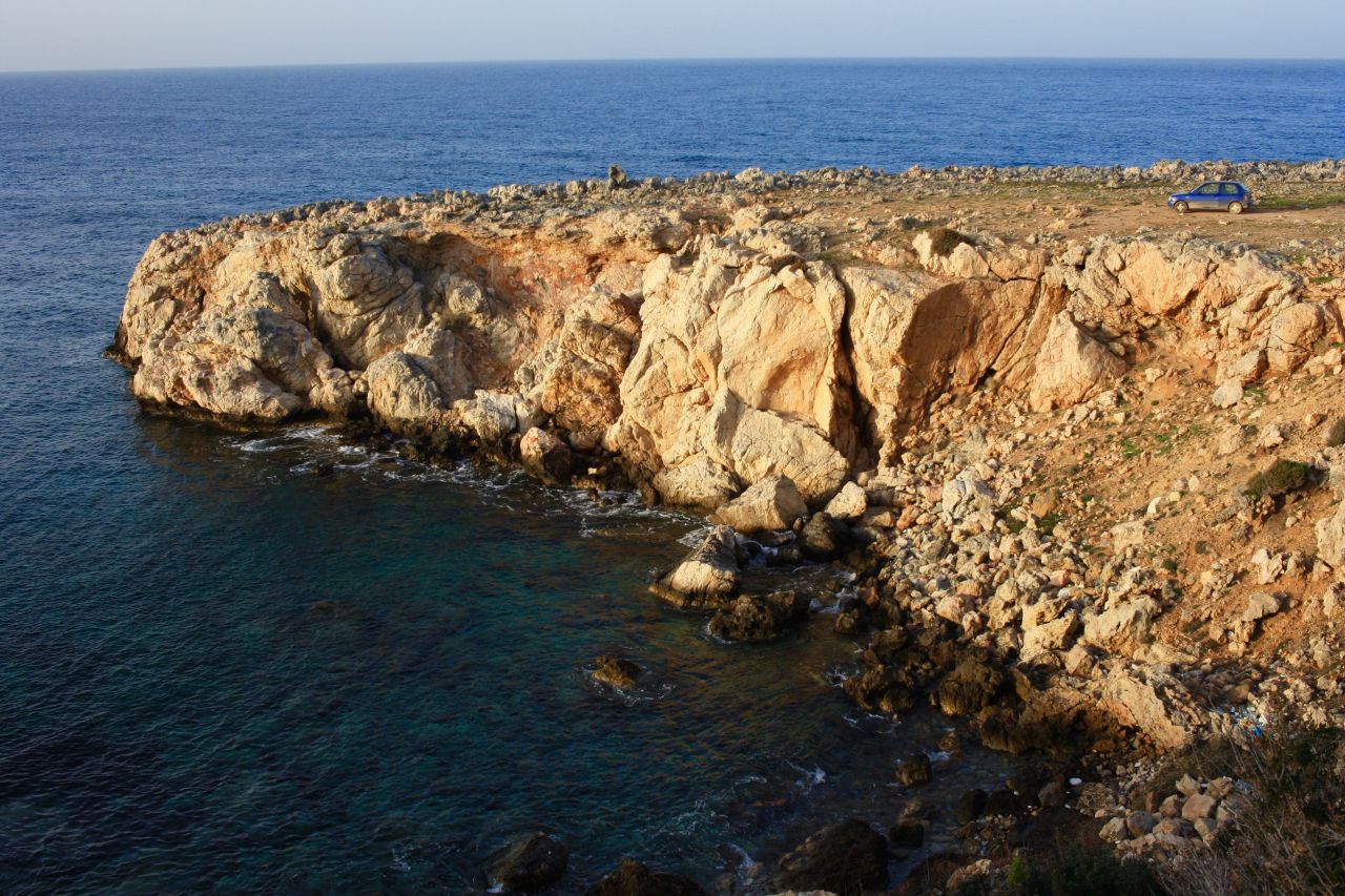 <strong>Karpaz.</strong> Golden beaches and crumbling cliffs outline the Karpaz Peninsula.