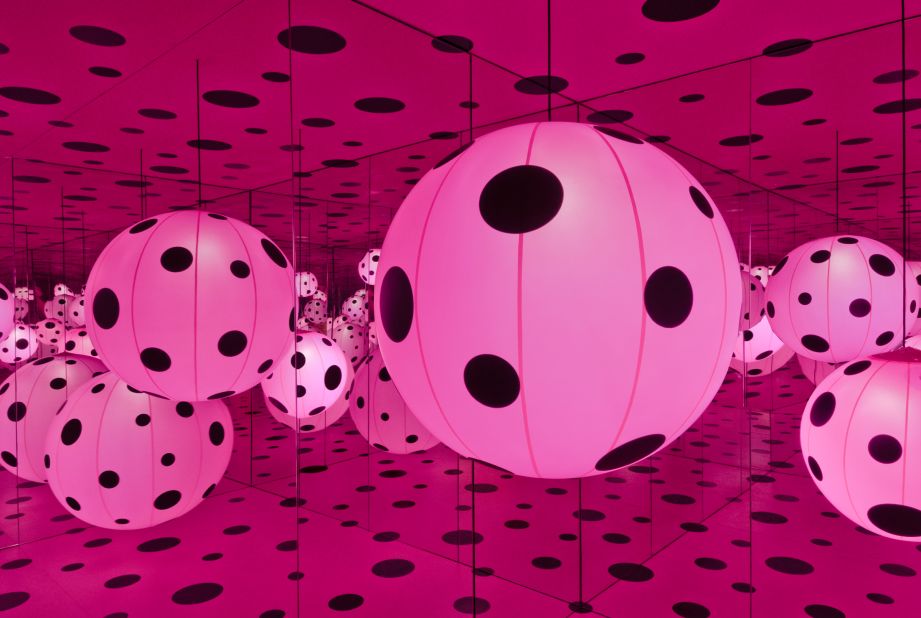Kusama began using polka-dotted balloons from the mid-1990s, including for the installation "Dots Obsession -- Love Transformed into Dots."