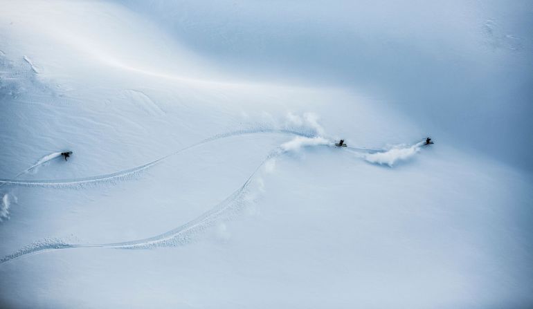 The extreme sport trio found perfect conditions on their descent.
