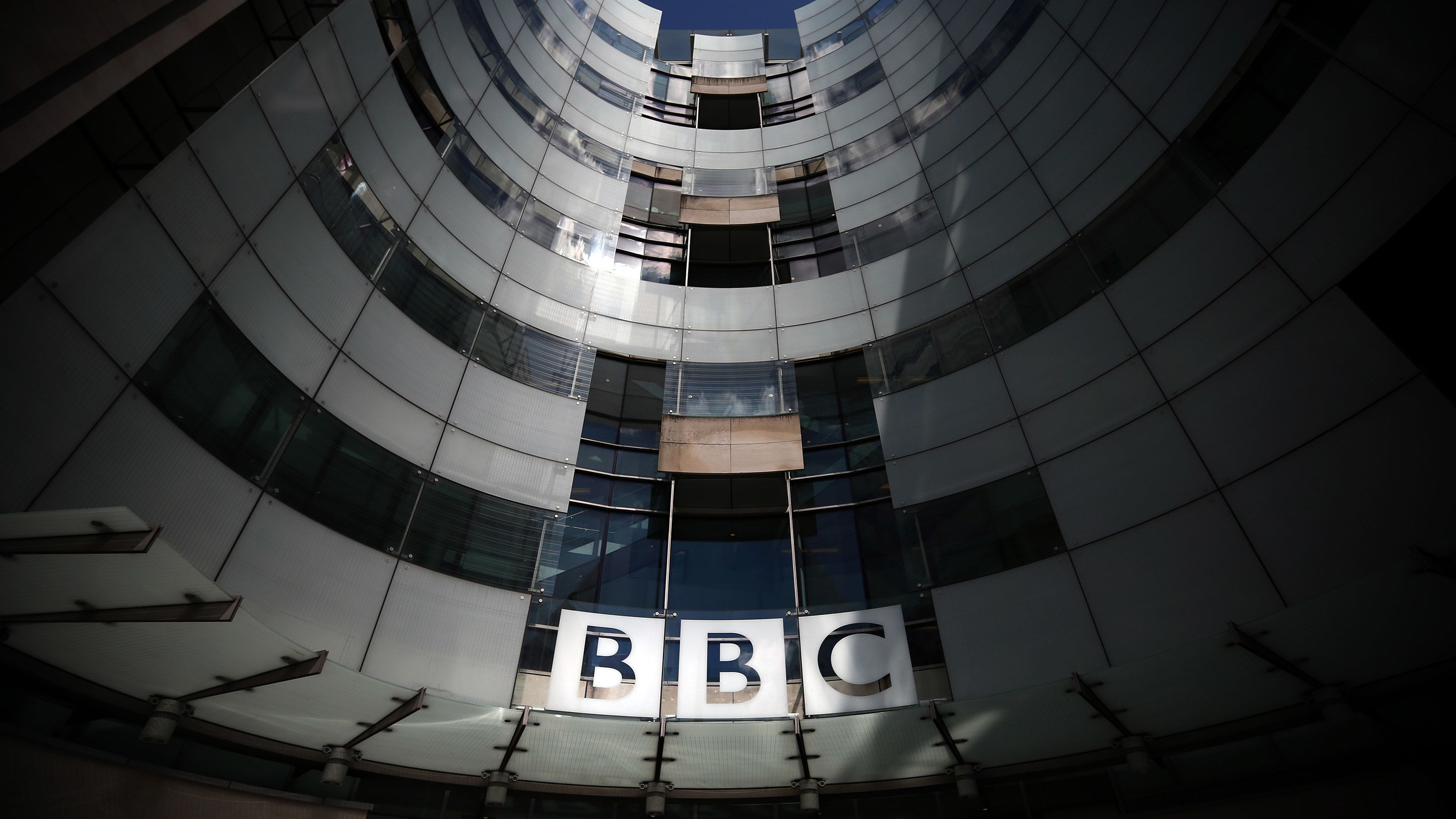 BBC slashes 450 newsroom jobs in shift to digital