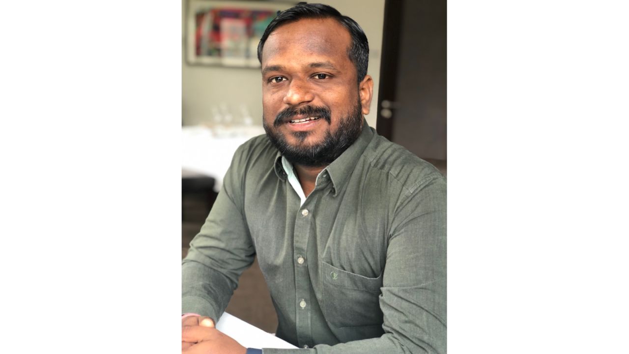 <strong>Man behind the brand:</strong> "Nadodi is a different concept, which does only South Indian food," says Kartik Kumar, brand manager. "I'm not doing the chicken tikka or the naan over here. I'm giving you rasam, I'm giving you crab curry... this is true to the place we belong to and that's what Nadodi will stick to."