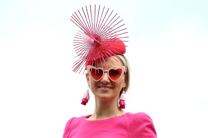 Ladies Day brings out the finery to light up Cheltenham's Prestbury Park racecourse. 